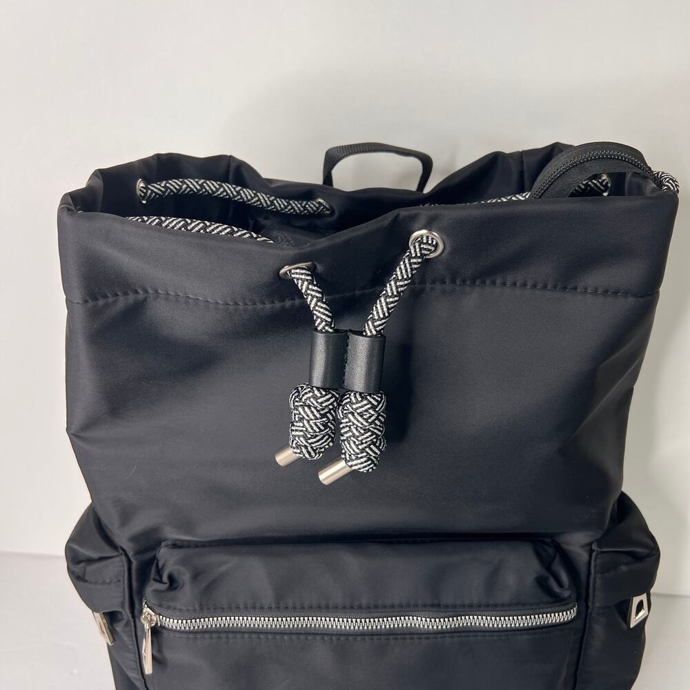 VERSACE PARFUMS SUMMER BACKPACK FOR MAN SPORTS , GYM ,TRAVEL BAG 15" X 10" X 5" - Picture 4 of 8